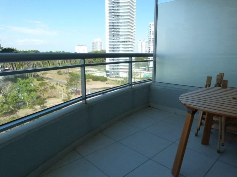 Departamento en alquiler en Roosevelt!!